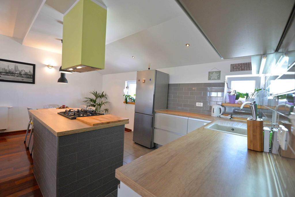 Envi Apartments Murter Eksteriør billede